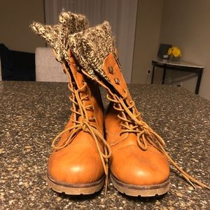Forever 21 Brown Winter Boots